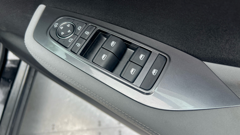 BYD Dolphin Surf 65kW Boost 43kWh 5dr Auto Electric Hatchback